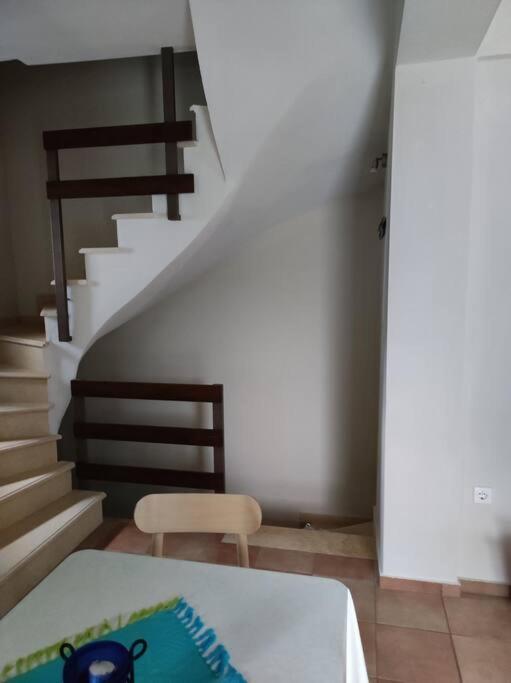 Marilia Home Афисос Екстериор снимка
